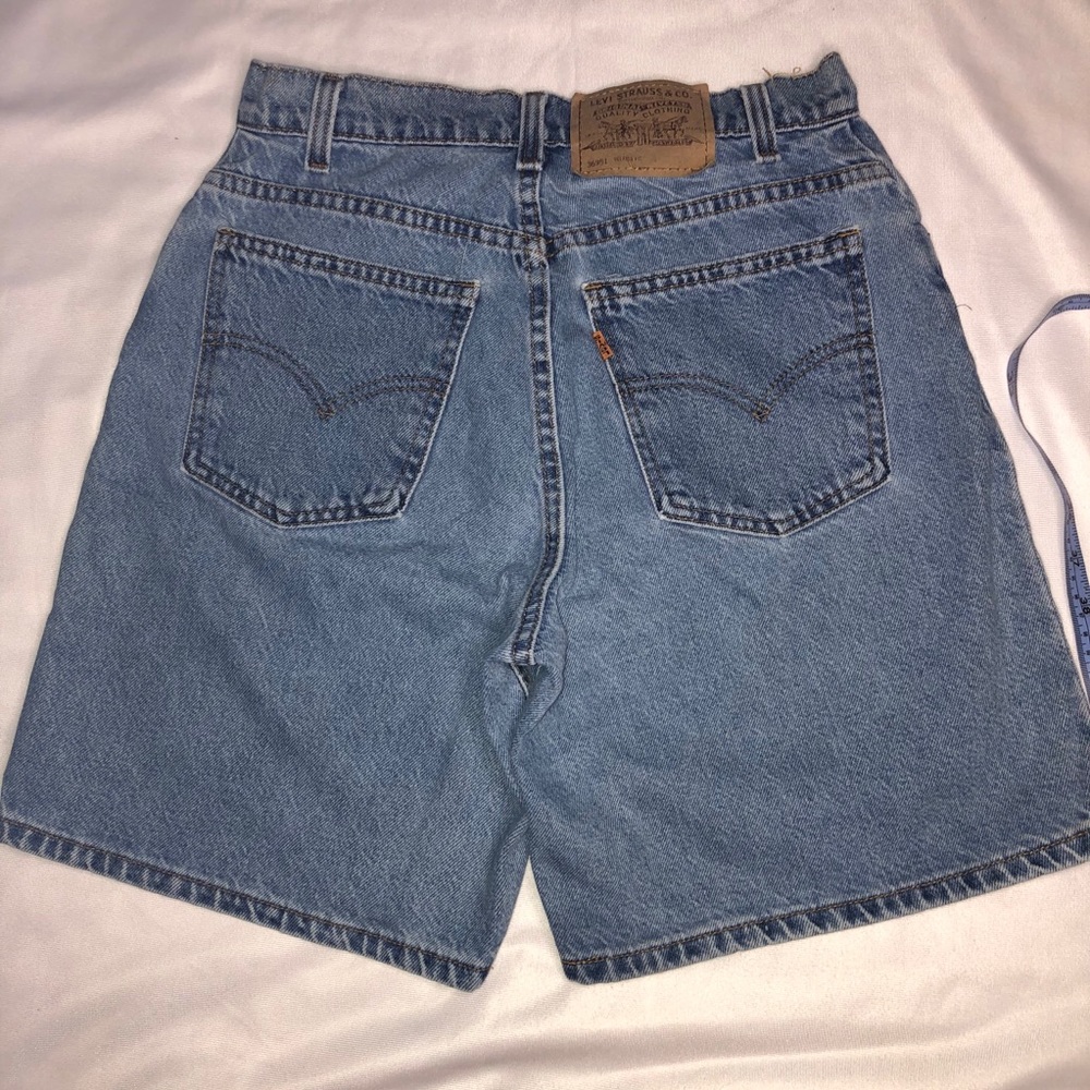 90s Vintage Orange Tab Levi’s Shorts